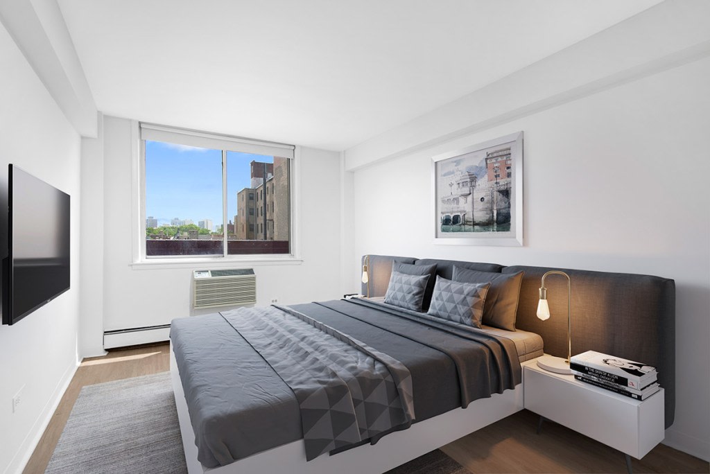 500 West Belmont Image 3