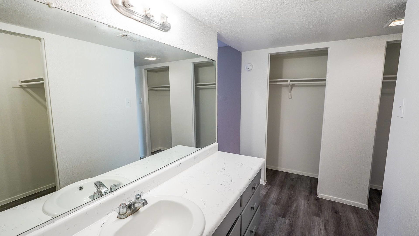 Trenton Place Image 28
