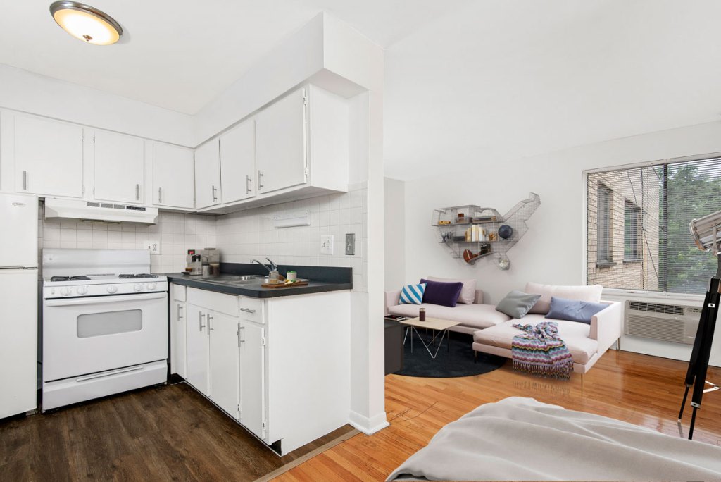455 West Wellington Image 13