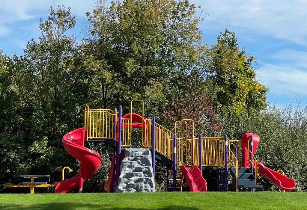 Eagles Landing Image 7