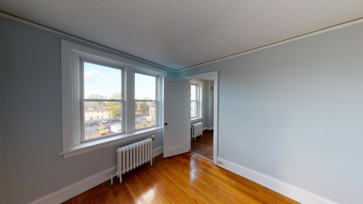 1165 Delaware Image 5