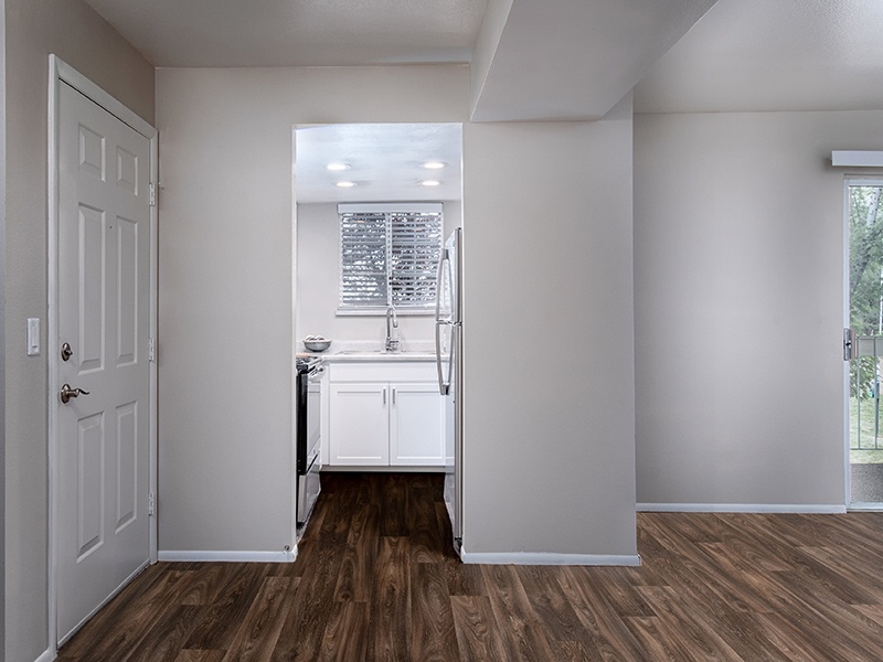 Creekview Apartments Image 6