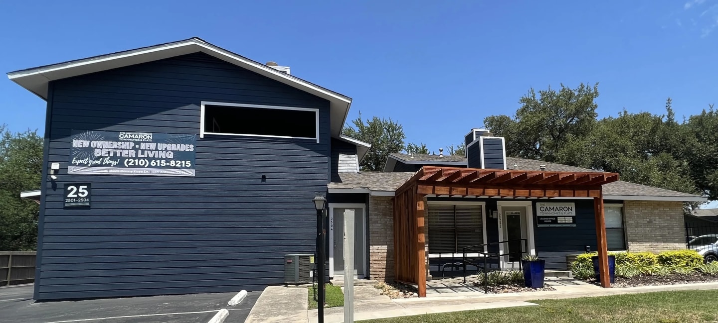 The Camaron Townhomes & Flats Image 24