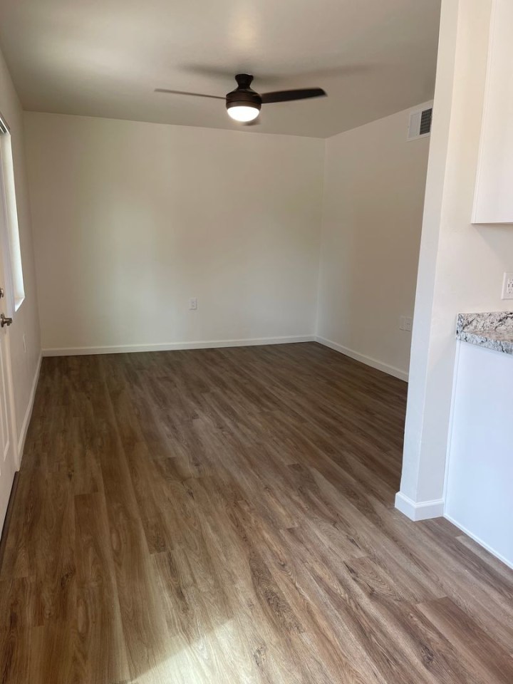 Pine Tree Apartments Image 5
