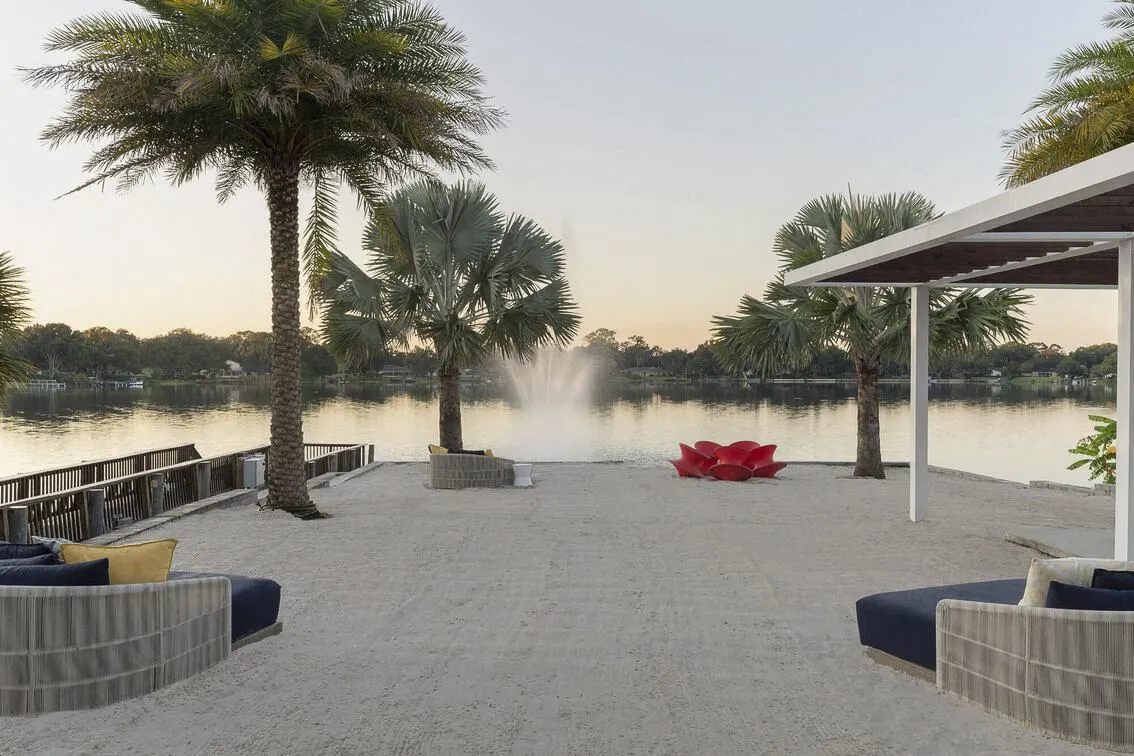 Lakeside Villas Image 17