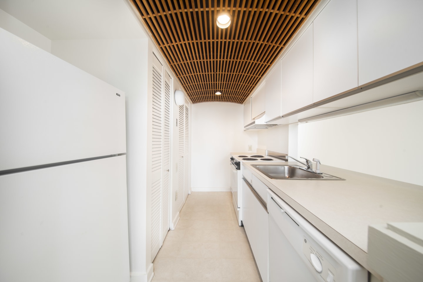 Waterfront Apartments Image 18