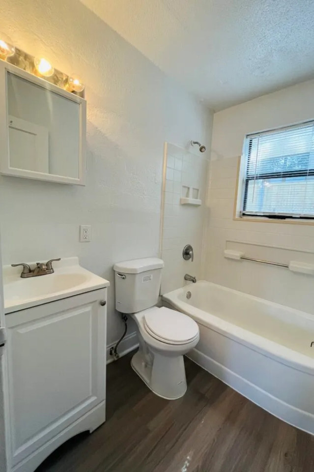 The Landings @ 237 Apartments Image 5