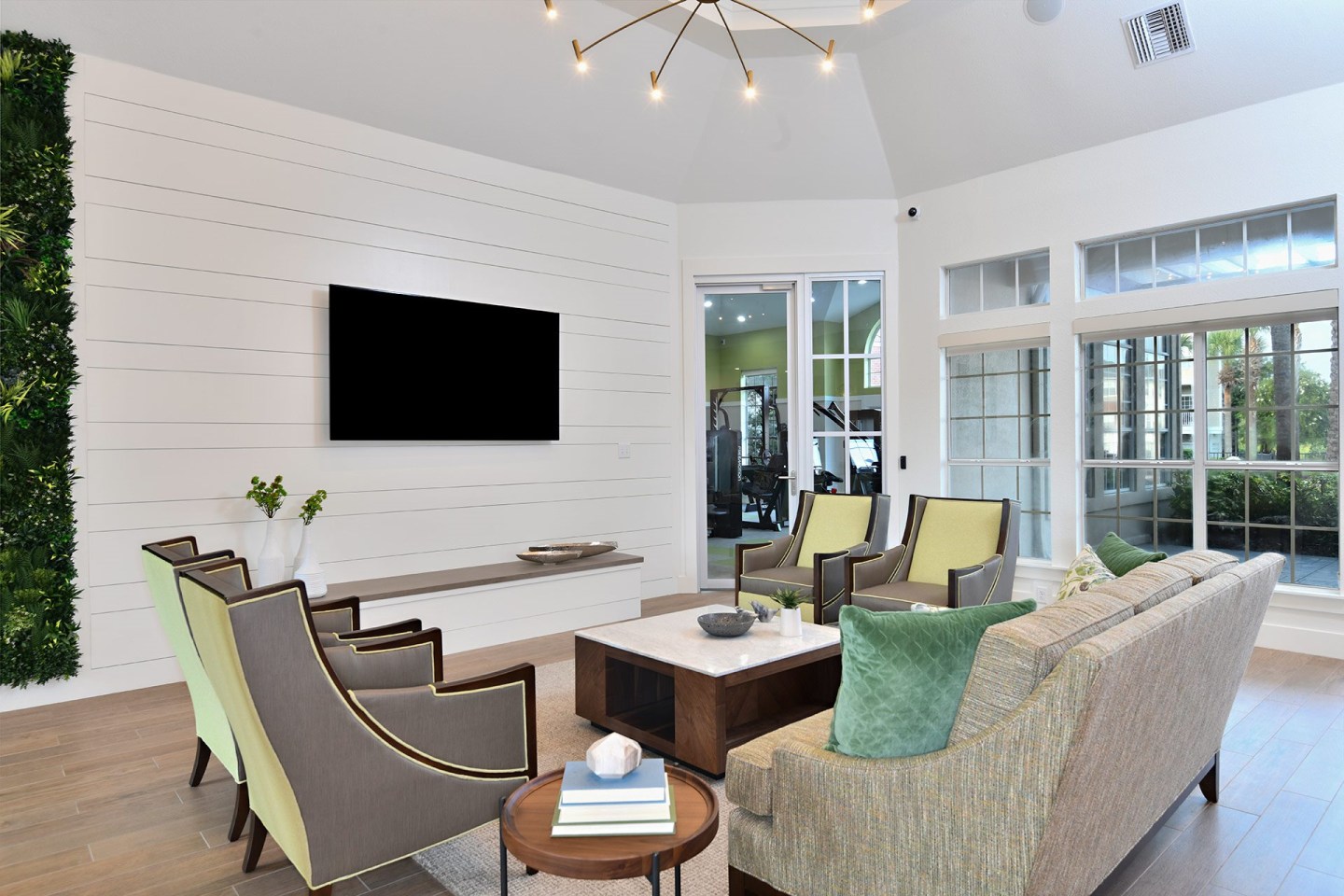 54 Magnolia Image 3