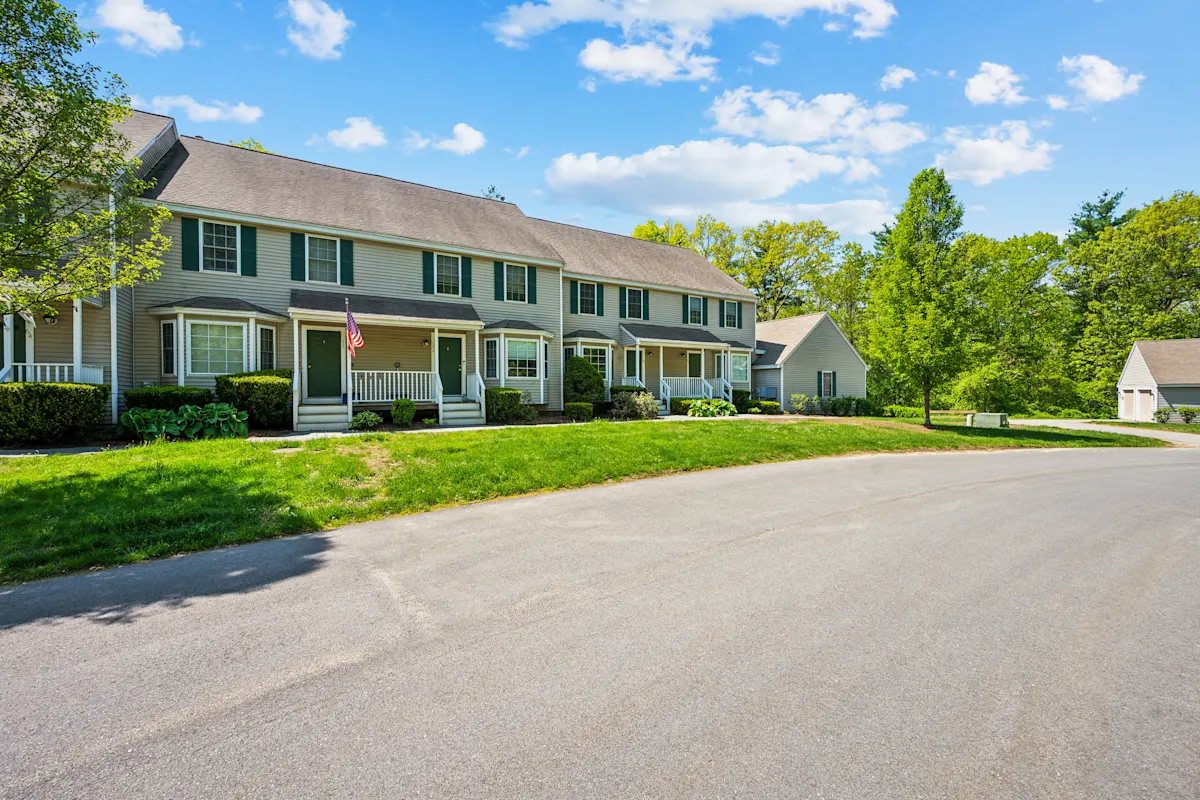 Birchwood Hills Townhomes Image 16