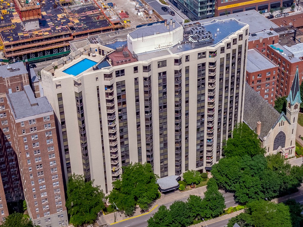1120 North Lasalle Image 24