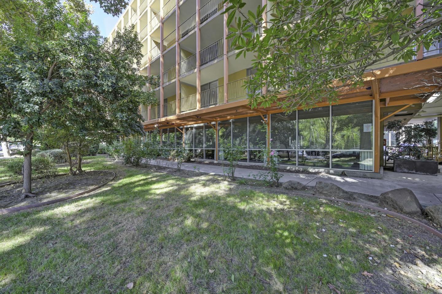 The Riverview (55+) - Senior Housing Image 15
