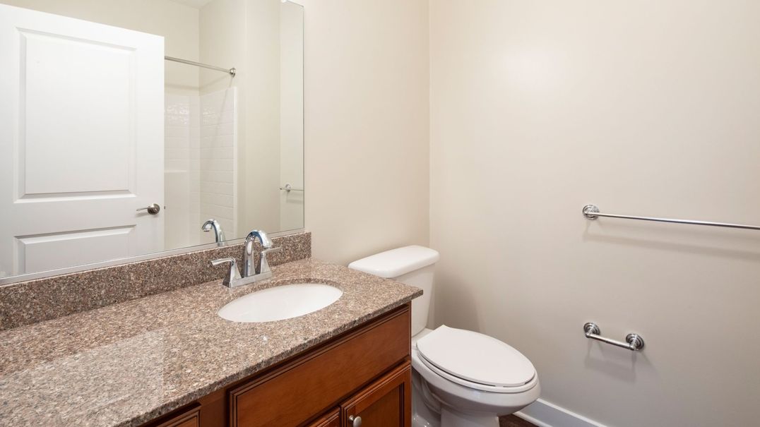 Valor Apartment Homes Image 12
