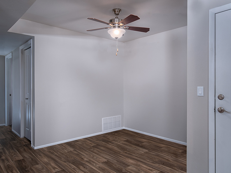 Creekview Apartments Image 7