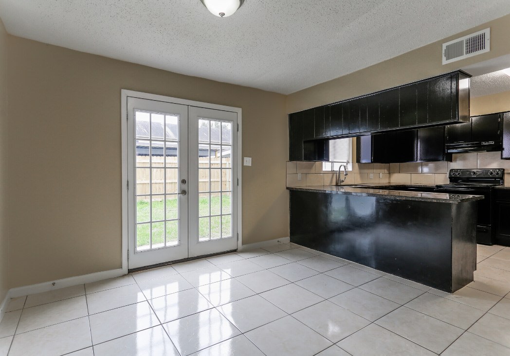 Avalon Village Townhomes Image 29