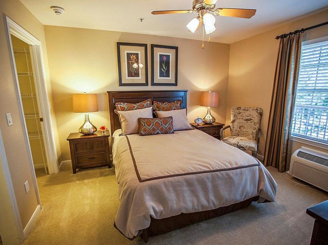 King's Reserve Willowbrook - Senior Housing Image 4