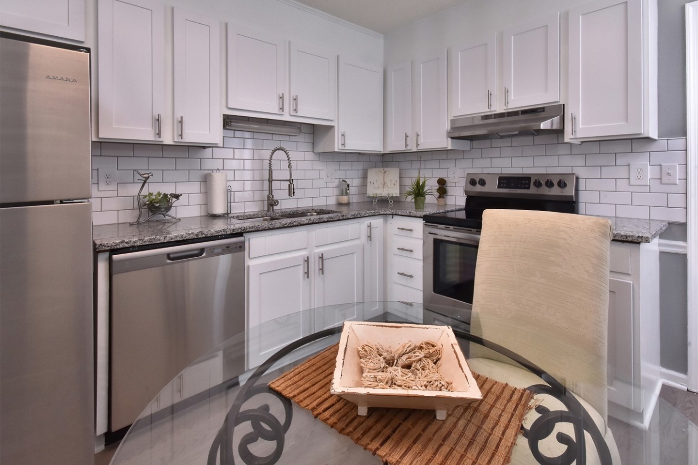 Lindsey Manor Apartments Image 23