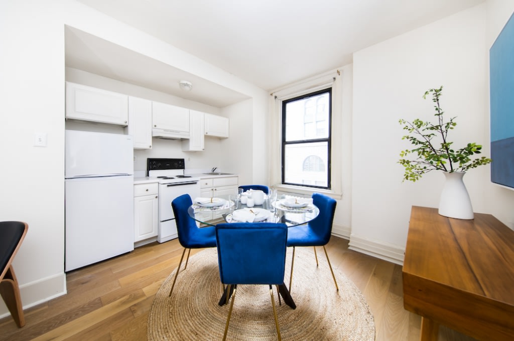 Adelphia House Image 19