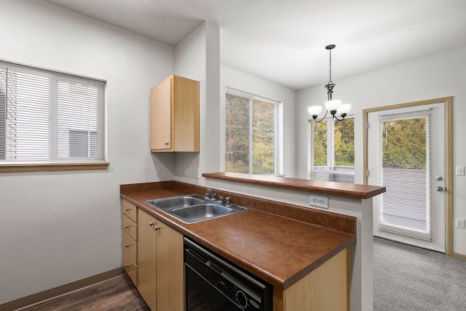 Sundance Apartments Image 3