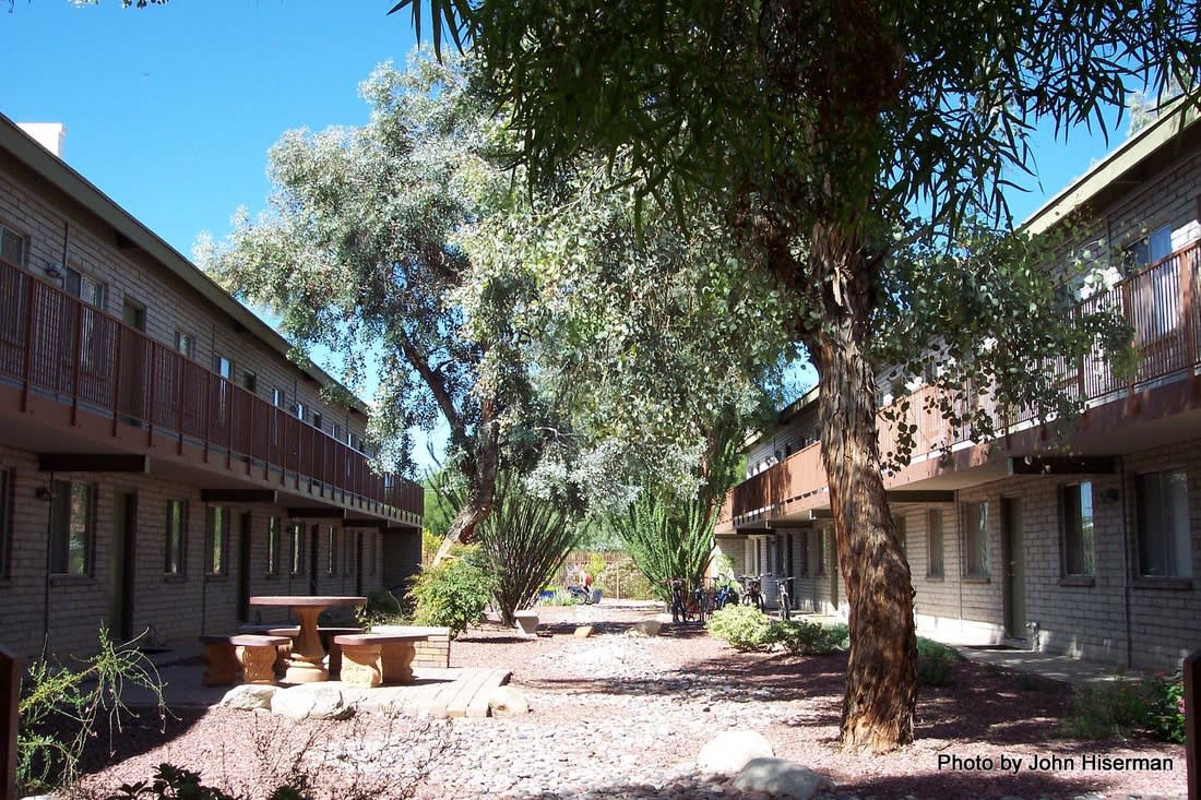 Mountain Plaza Image 27