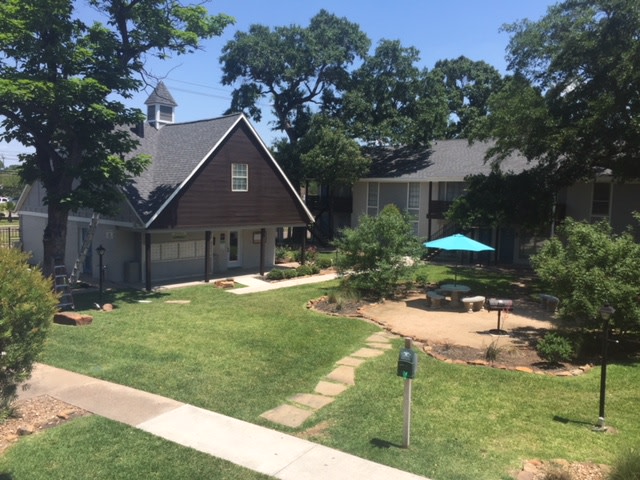 Residence At The Heights Image 14