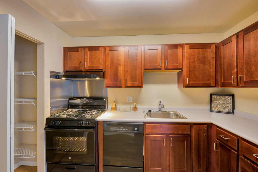 Lafayette Apartments Image 3