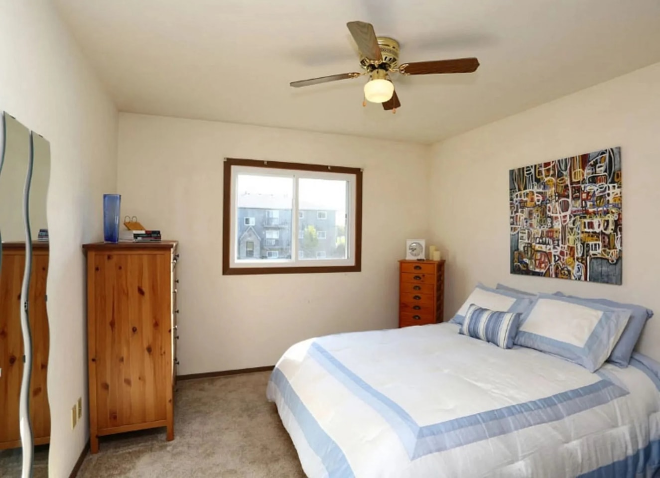 Eco Park Apartments Image 12