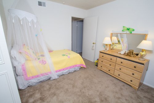 Inverness Apartments Image 9
