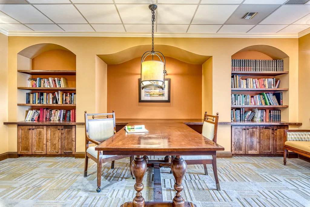 Sierra Blanca - Senior Housing Image 5