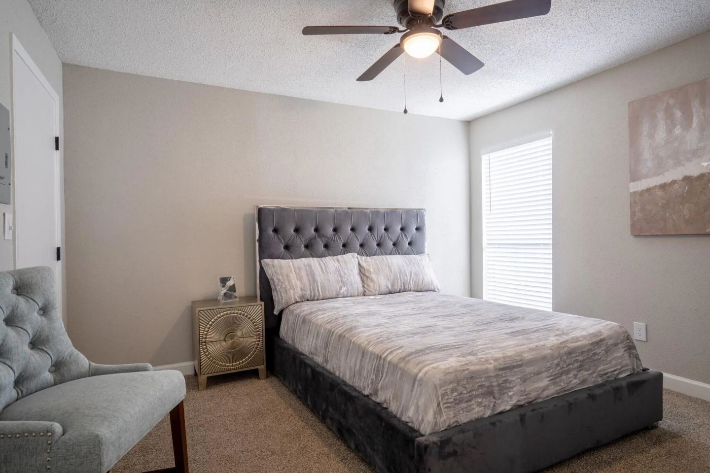 Skylar Pointe Image 19