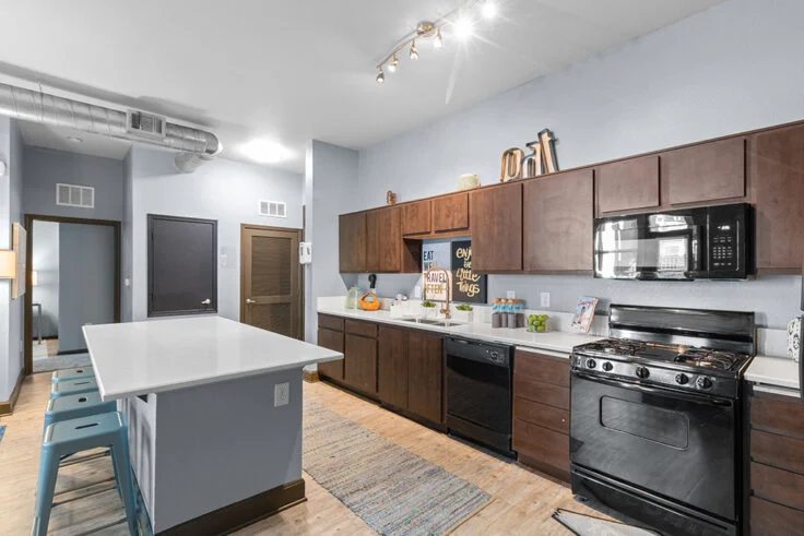 Student Housing - Iconic on Alvarado Image 3