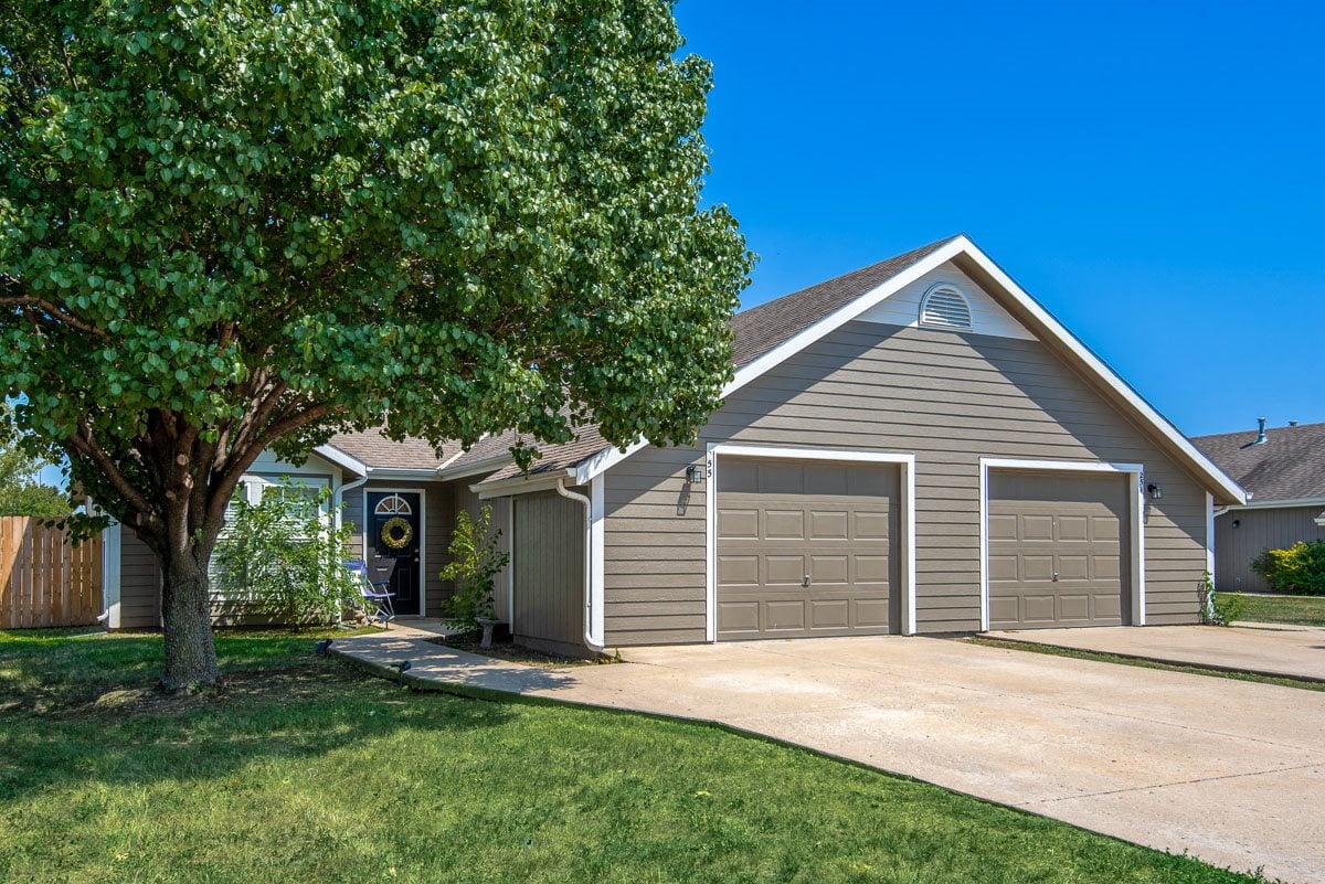 Lincoln Townhomes Image 11