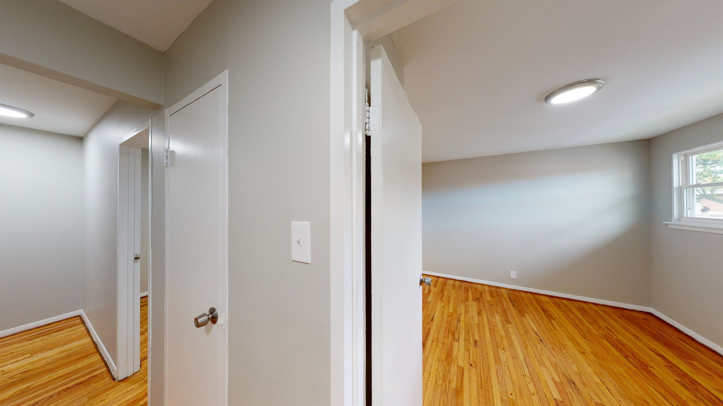 Buffalo Townhomes at Delsan Court Image 11