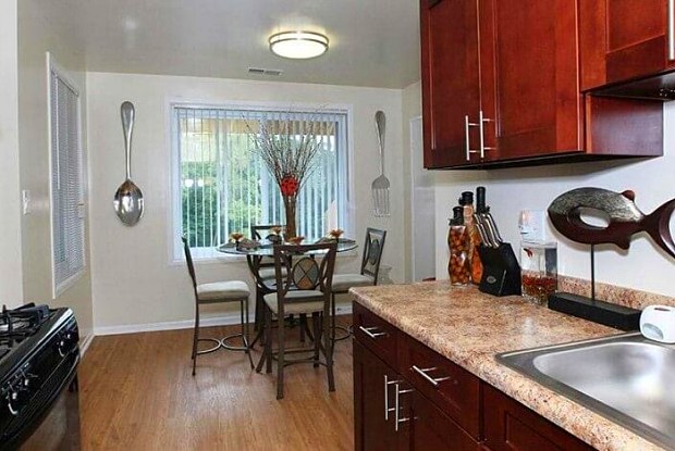 Country Place Apartments