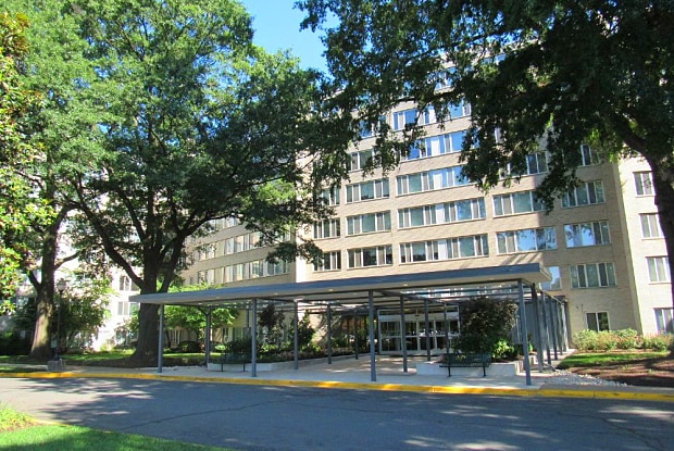 Shirlington House Arlington, VA apartments for rent