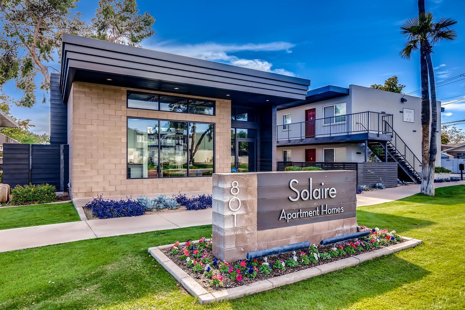 √ La Cresenta Tempe