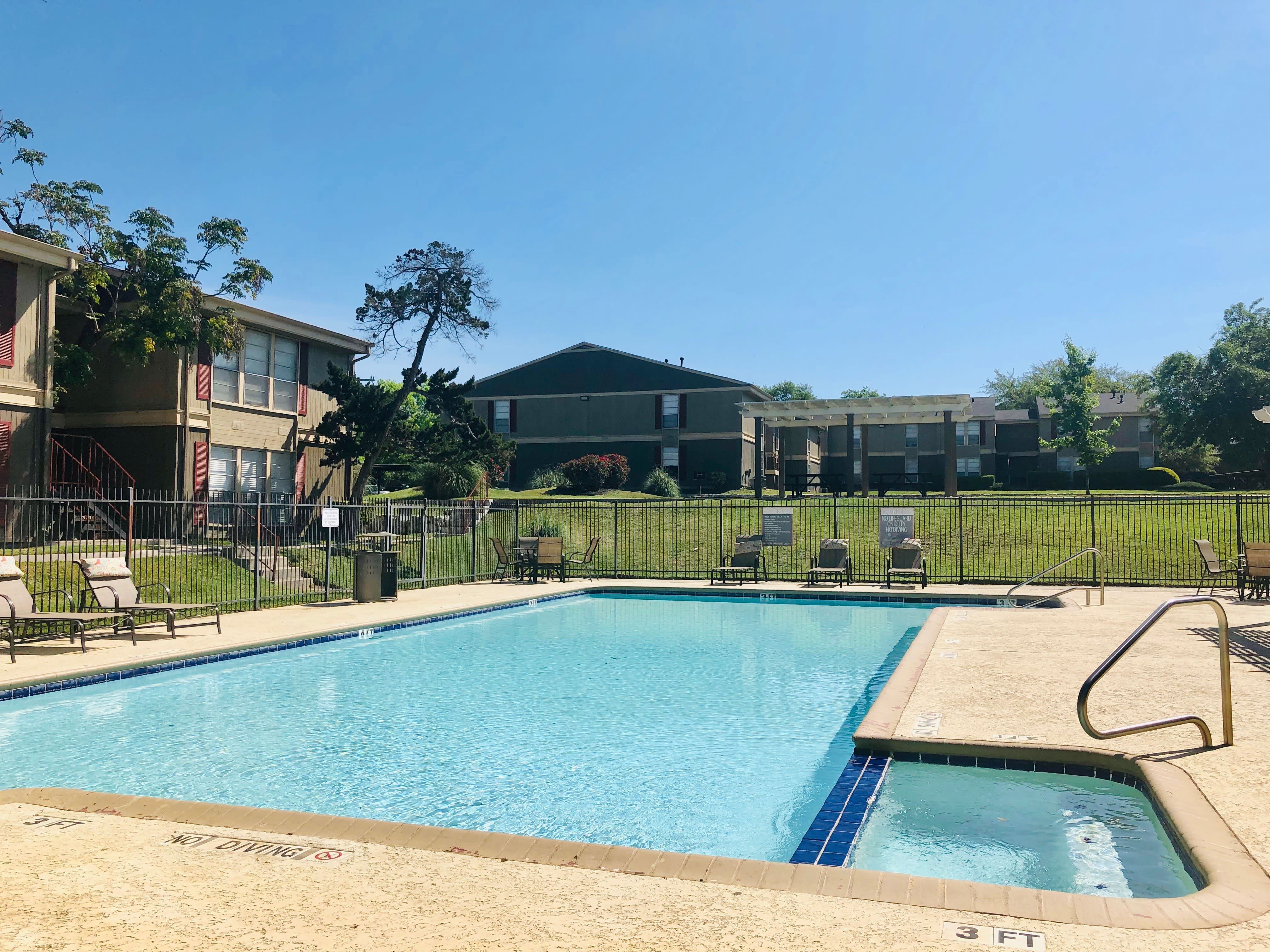 √ Melia Apartments San Antonio Texas