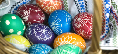 les-11-traditions-de-paques-les-plus-insolites