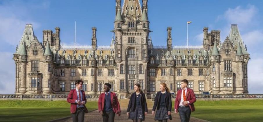 A Levels vs IB: quale diploma scegliere per uno studente internazionale?