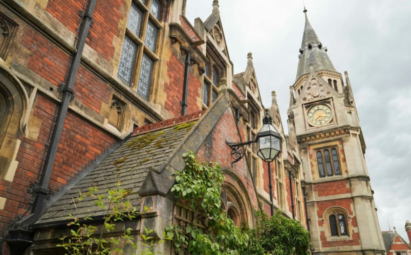 Cambridge — Pre College