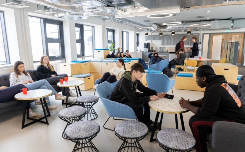 Immersion scolaire dans un pensionnat près de Bristol