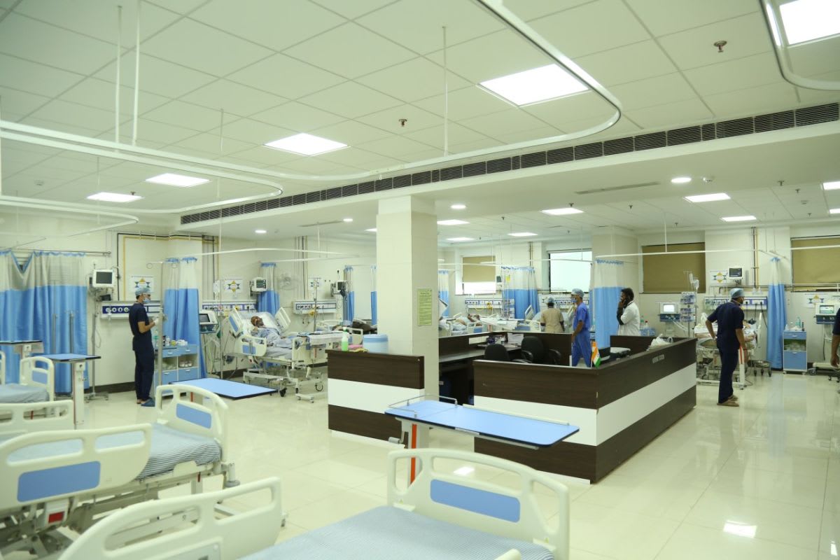 10 Bedded Well Equipped ICU