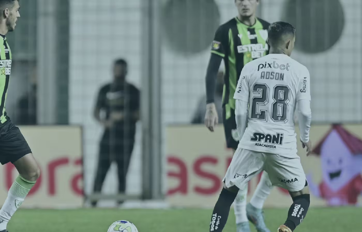 Pixbet e Corinthians ampliam acordo e operadora estampa dois espaços na camisa do Timão 