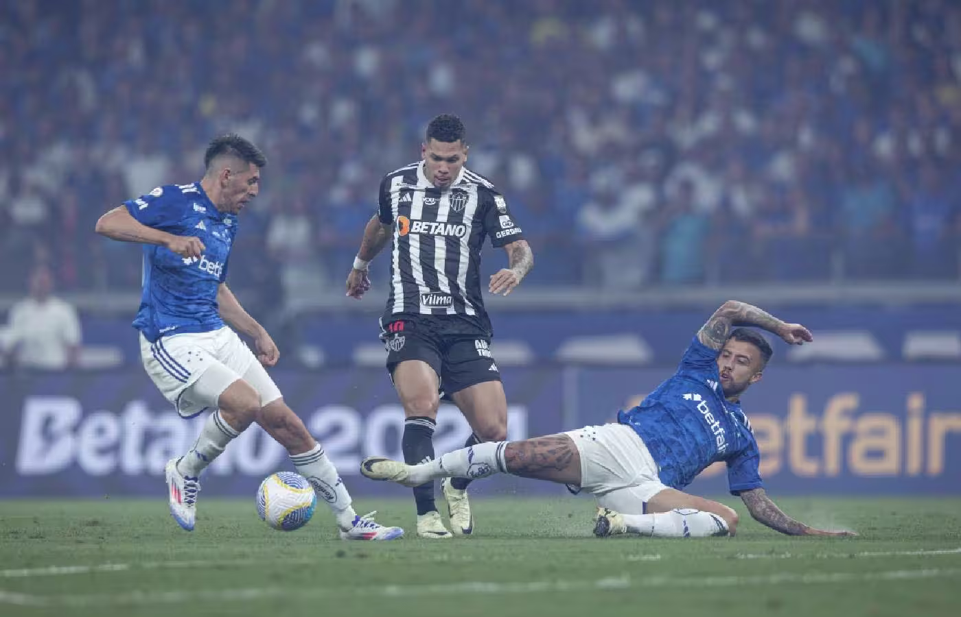Atlético-MG pode não renovar com Betano; clube almeja R$ 42 milhões pagos ao Cruzeiro 
