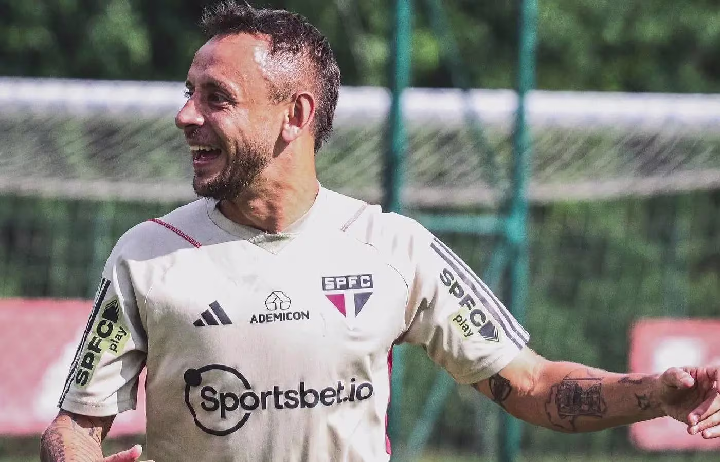Superbet oferece R$ 50 milhões anuais São Paulo, mas Sportsbet.io pode cobrir oferta