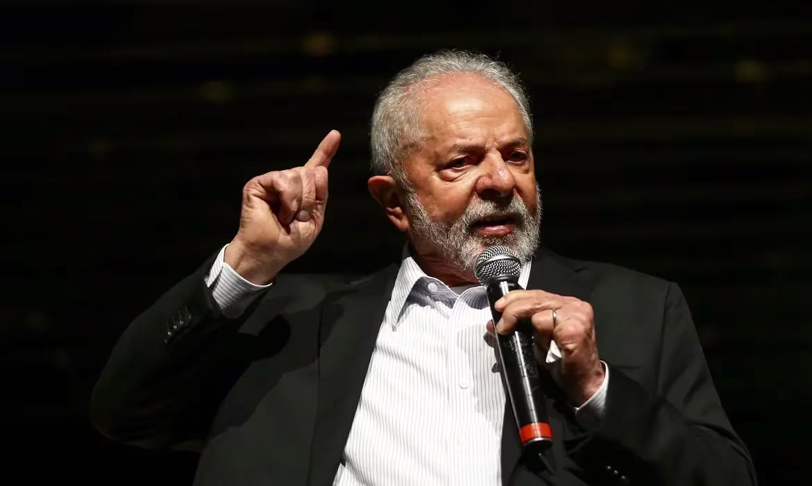 Lula concorda com proibição de apostas em cartões e lances individuais:  "acho correto"