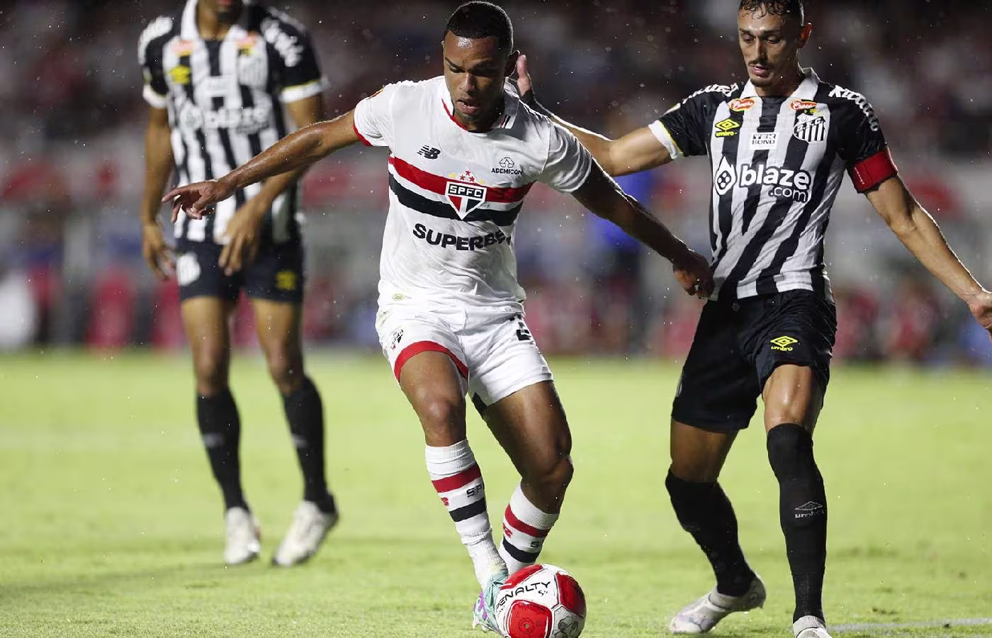 Lei das Apostas faz clubes redobrarem a atenção com publicidade de bets 