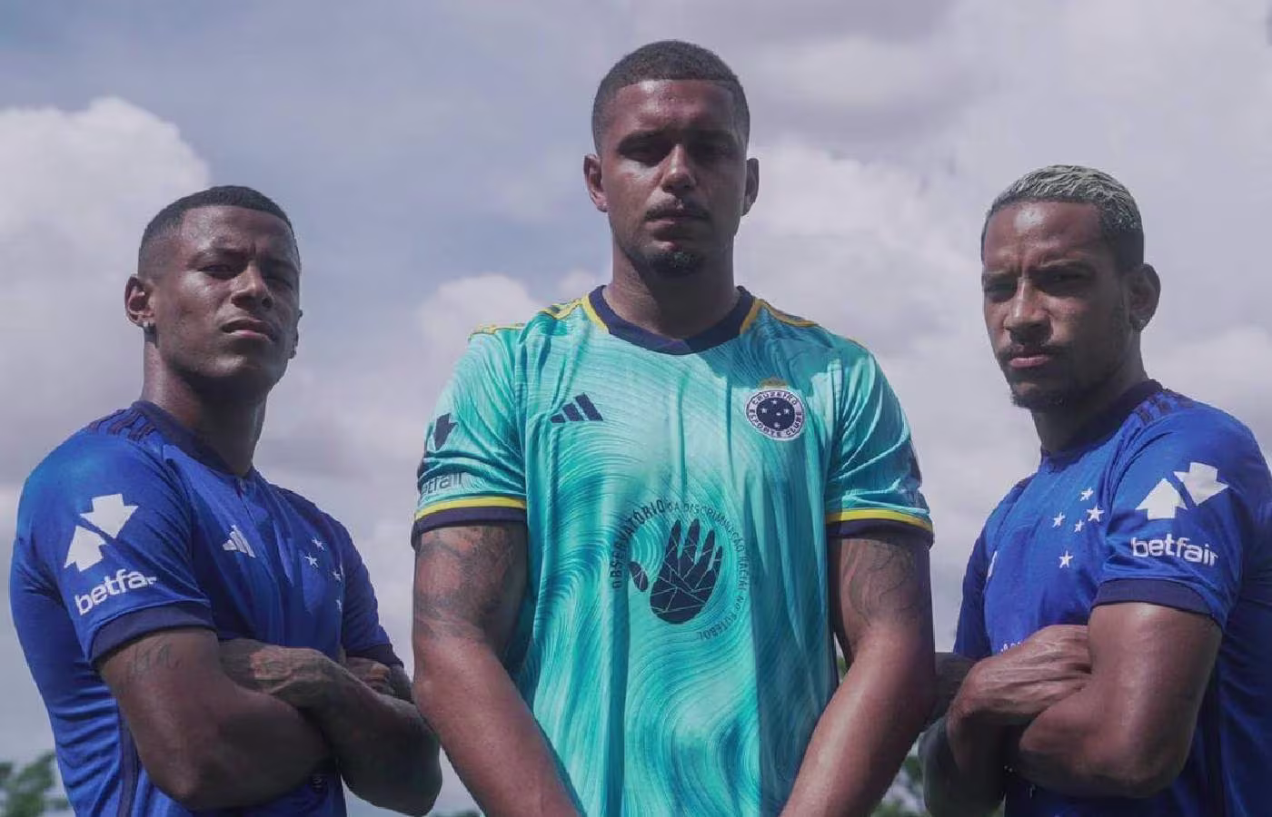 Betfair cede espaço na camisa do Cruzeiro para luta contra a Discriminação Racial 