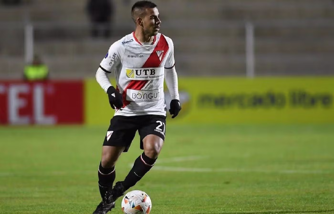 Jogador do Always Ready denuncia proposta para levar cartão na Sul-Americana