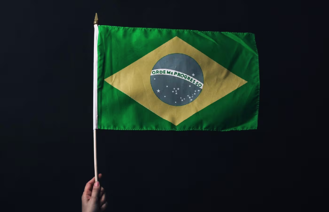 Pesquisa do PoderData aponta que 24% dos brasileiros já realizaram apostas em bets