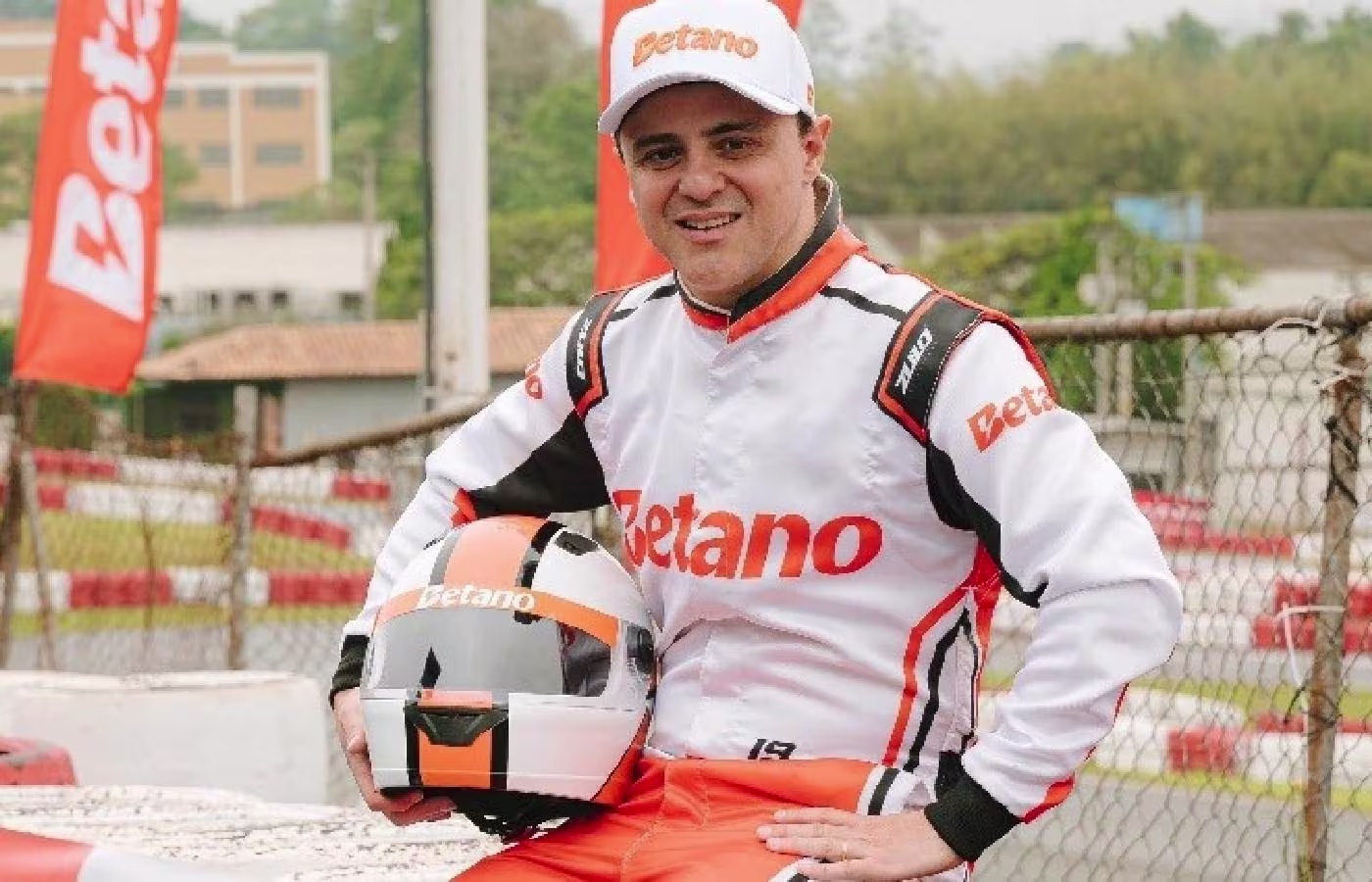 Betano realiza corrida em kart de São Paulo com Felipe Massa e influenciadores 